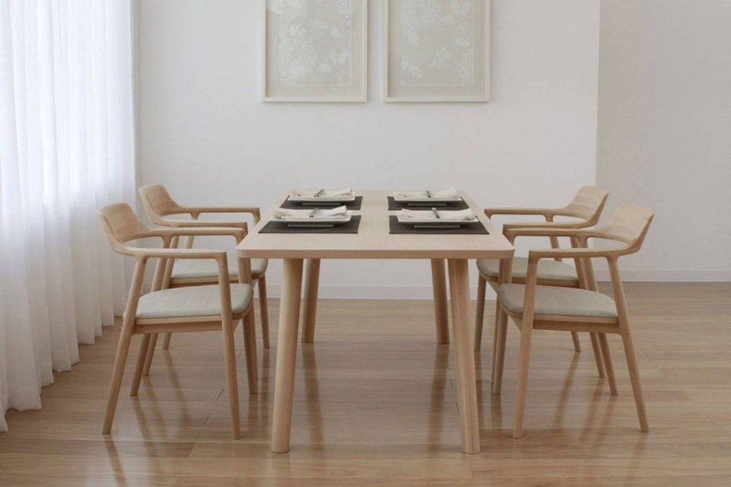 Hiroshima armchair sử dụng làm ghế ăn