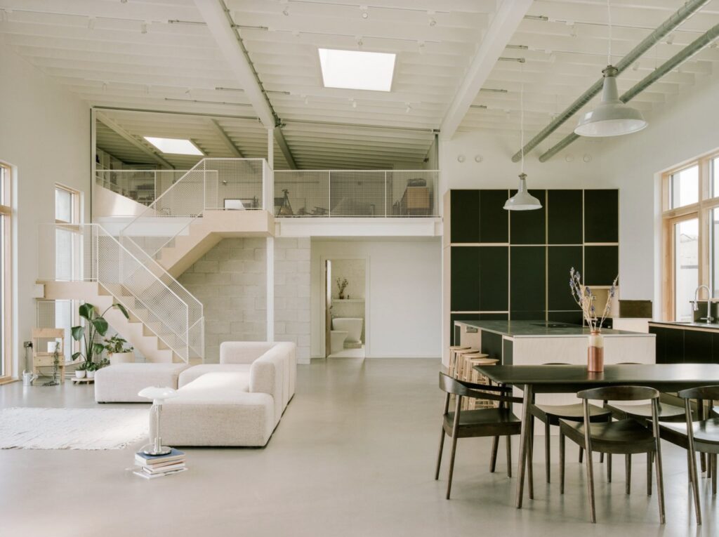 Anh – Of Architecture