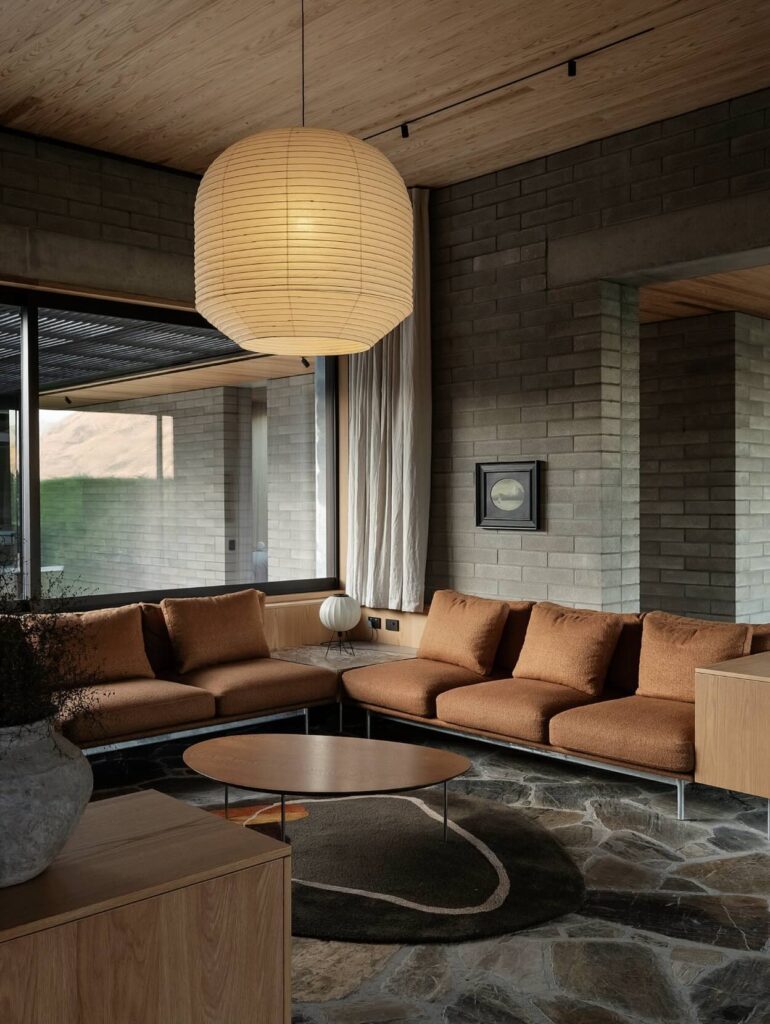 New Zealand – Roberts Gray Architects