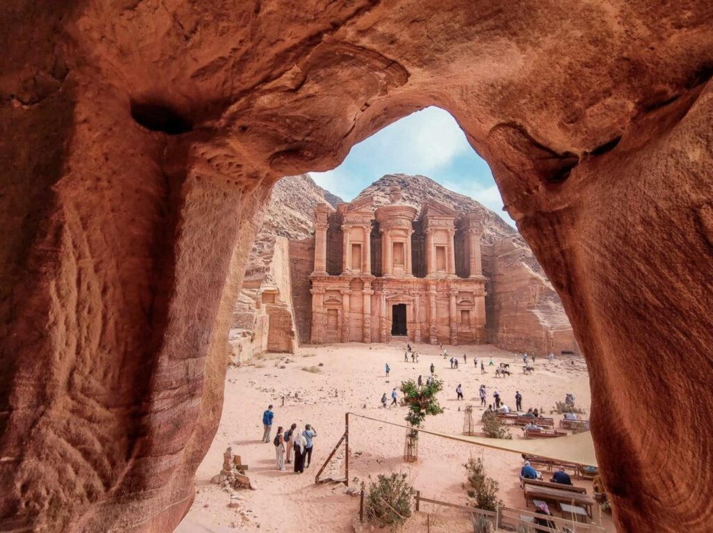 Tu viện Ad-Dayr tại Petra - Thành phố chạm khắc vào đá