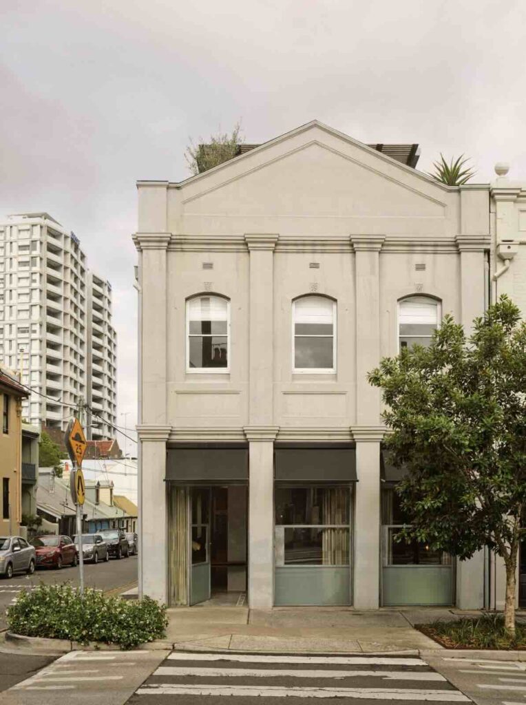 Không gian văn phòng làm việc chung này nằm ở Redfern, Sydney