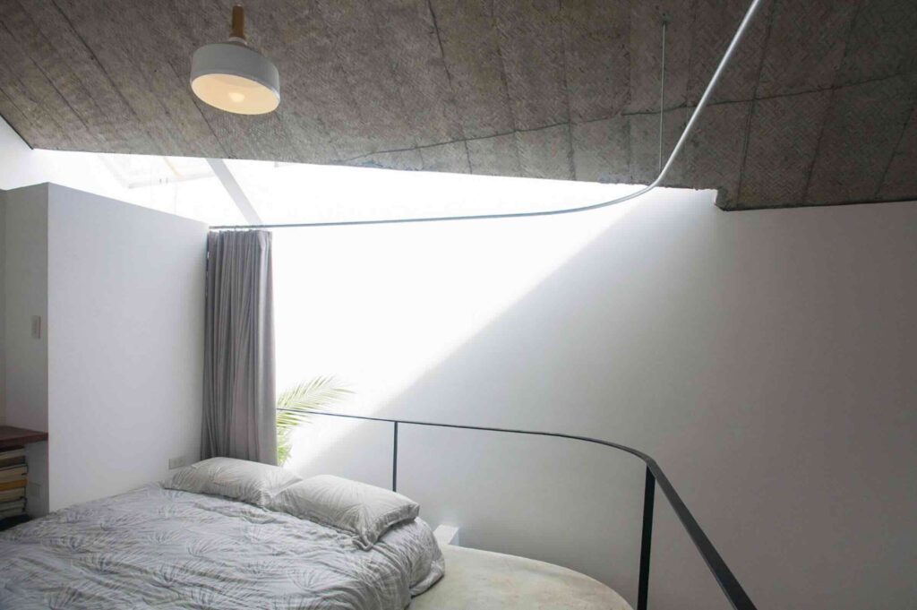Khám phá giải pháp mở rộng nhà phố 40m2 bằng mặt tiền gạch đục lỗ và thiết kế không vách ngăn độc đáo. Nplus Concept tư vấn xu hướng không gian sống xanh bền vững