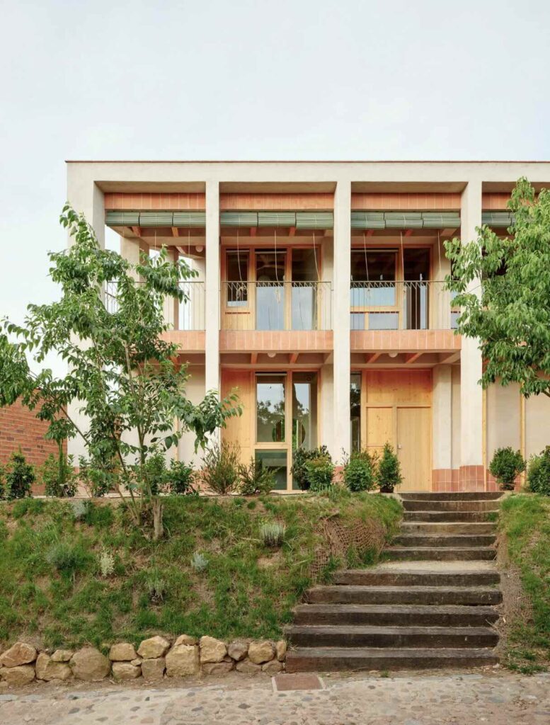 NUA arquitectures đã hoàn thiện Casa Juià
