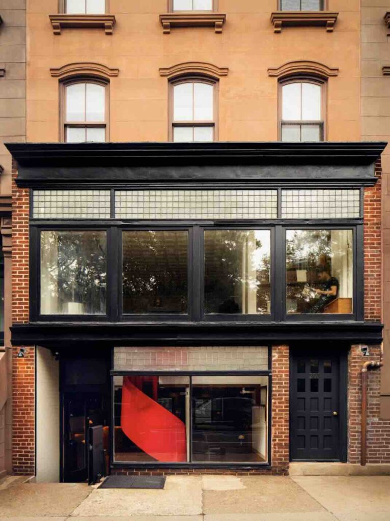 Gjergji Shkurti đã thiết kế tiền đồn Fort Greene cho Triệu Hàng hóa