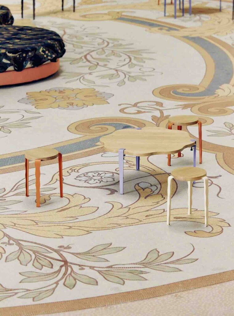 Một số đồ nội thất khác của Uchronia đã được bổ sung vào không gian xung quanh