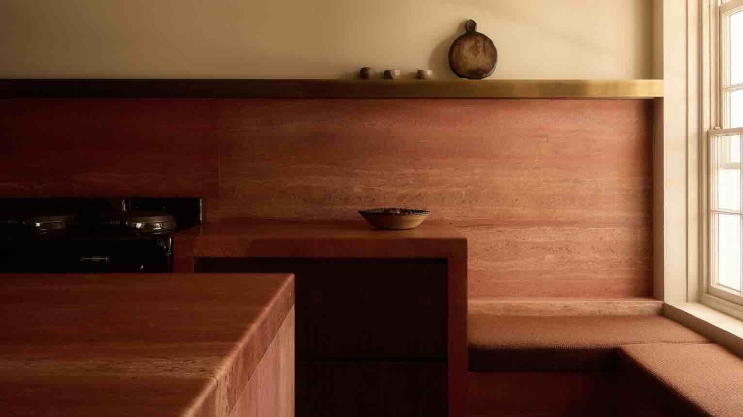 Anam Design Studio bổ sung thêm phòng ăn kiểu câu lạc bộ cho ngôi nhà ở East Sussex.